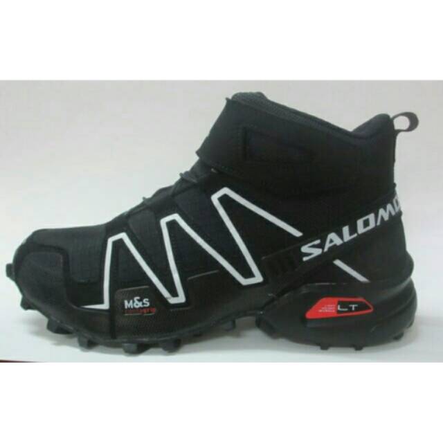 Sepatu tracking solomon man high