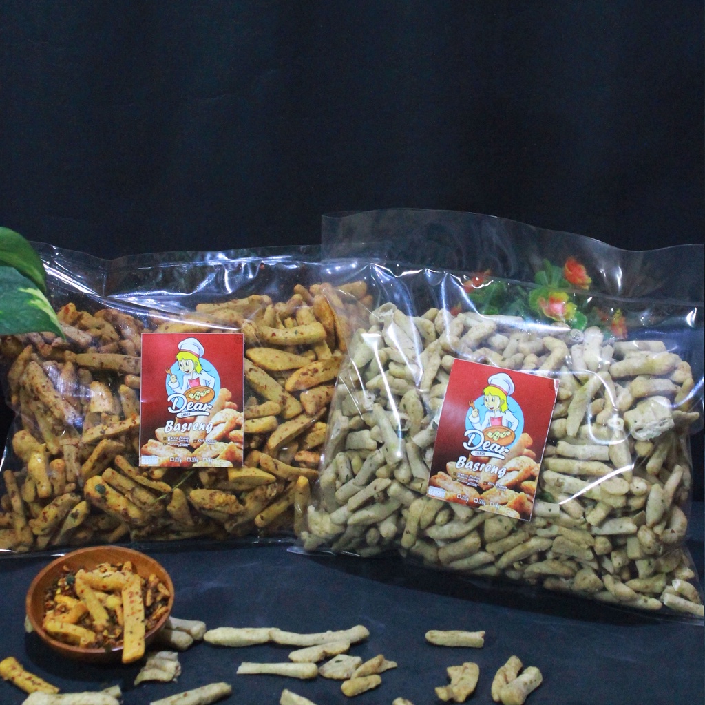 

Basreng Pedas Daun Jeruk Bakso Goreng Original Pedas Daun jeruk 500g