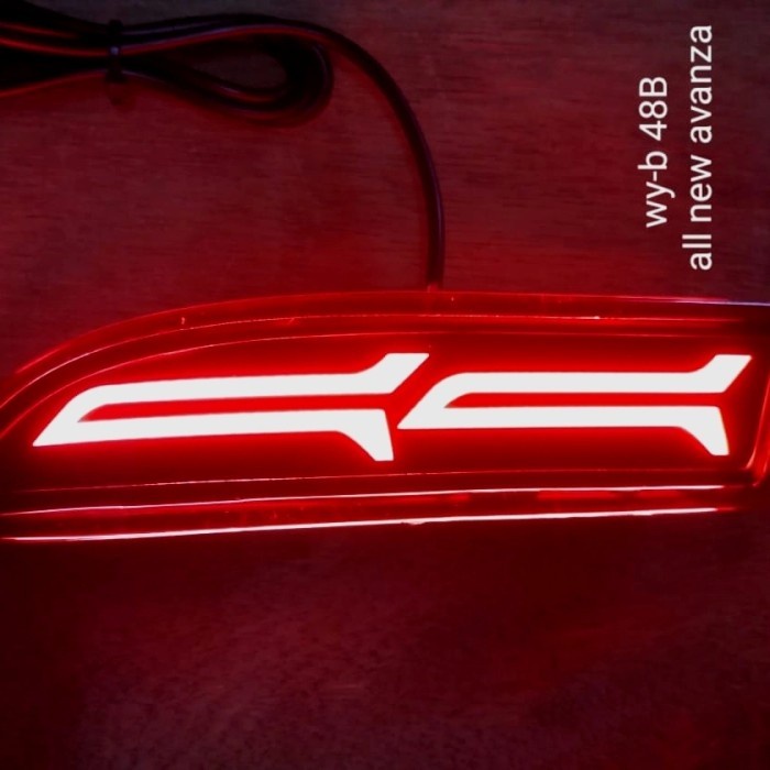 Lampu Reflektor mobil toyota All New Avanza 2012-2021 lampu