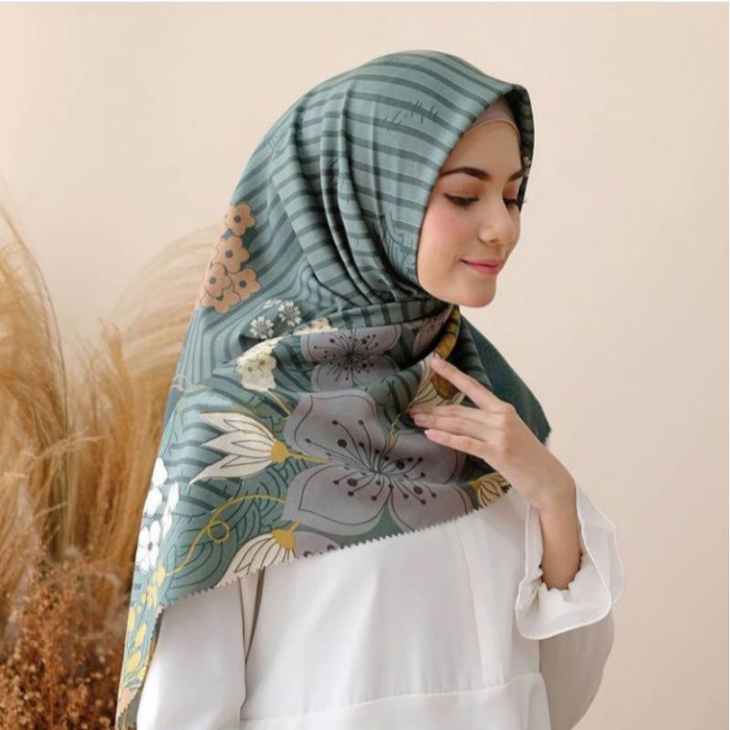 Hijab Kerudung Segi Empat Motif Kebun Bunga Hijau Terbaru