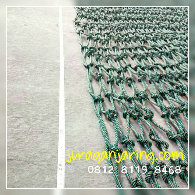 

JARING PLASTIK TALI 6 MM LUBANG 12 x 12 cm Per-meter