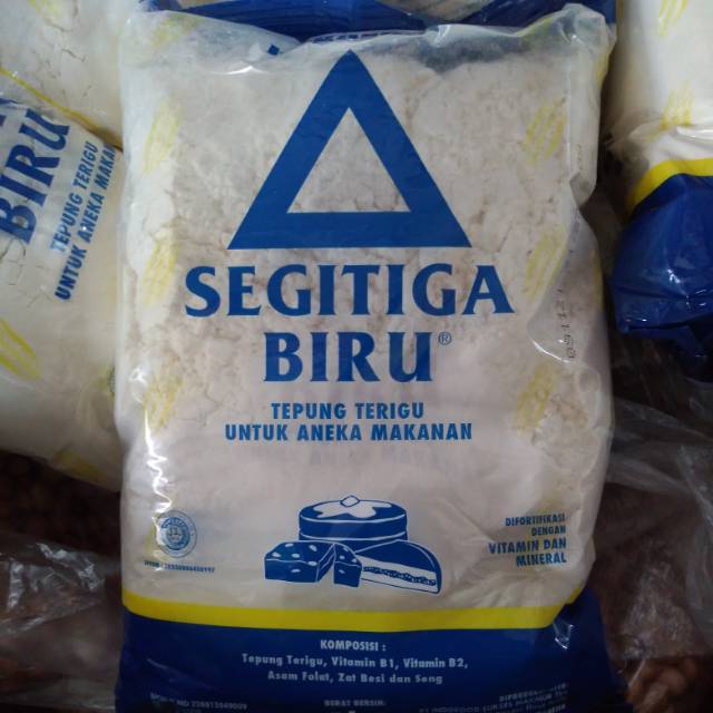 

Tepung terigu segitiga biru 1 Kg