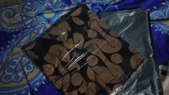 Kemeja Batik, Jahitan Rapih/ Bagus