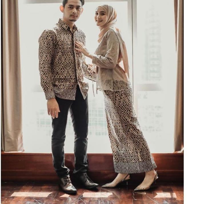 ((REKOMENDASI)) Batik Couple Kebaya Modern Kebaya Wisuda Lamaran Baju Tunangan Batik Brukat Terbaru 