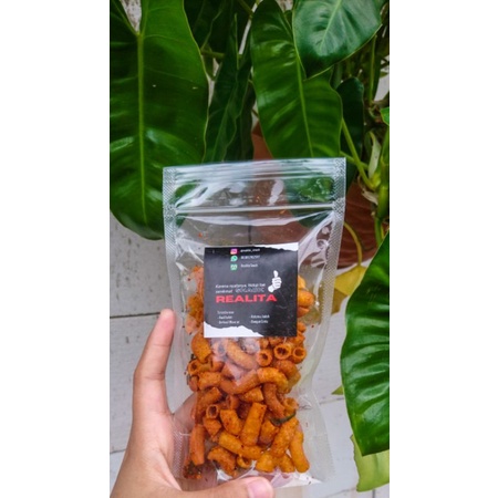 

Makaroni Bantet Realita Snack Rasa Pedas Asin