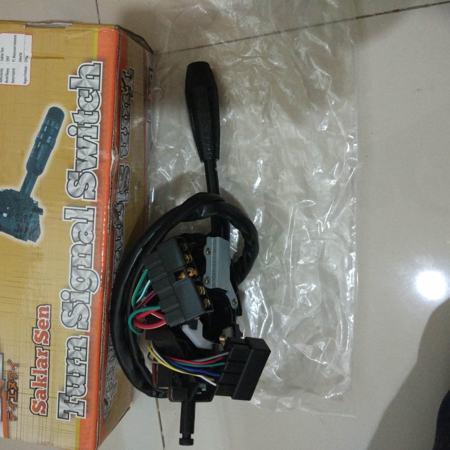 saklar sen/ turn signal switch mitsubishi PS lama