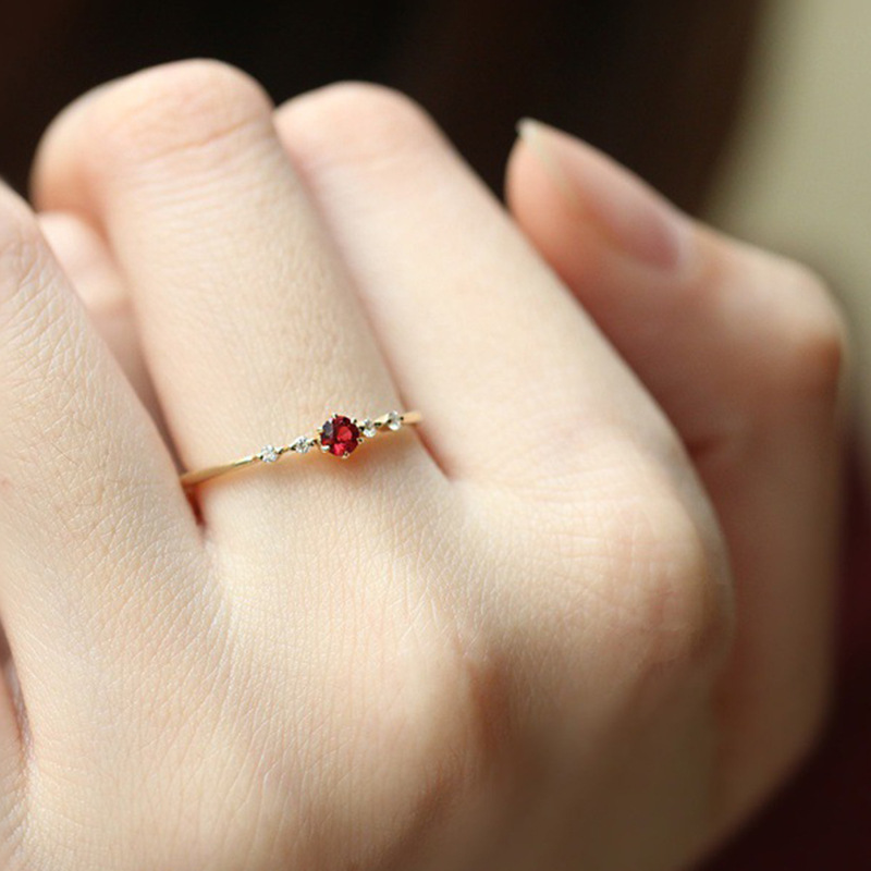Cincin Ruby Emas 18k Gaya Elegan