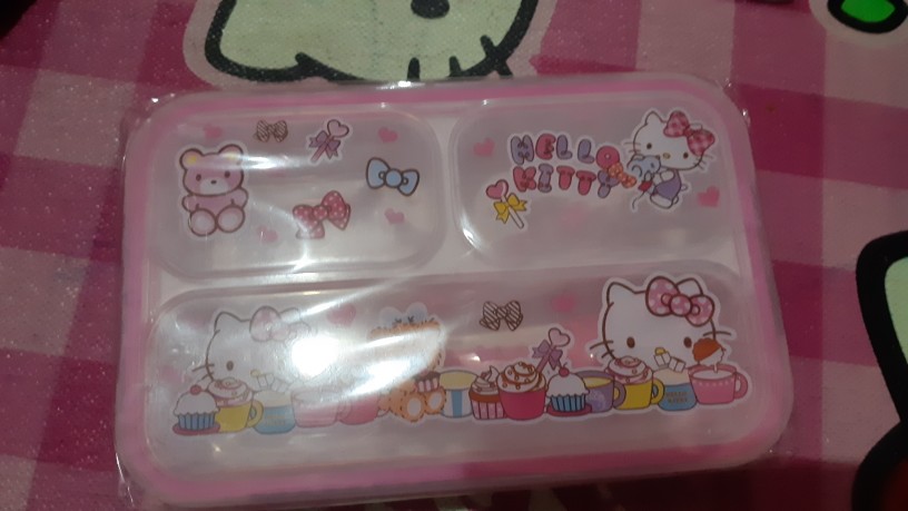 Tempat Makan Grid Lunch Box Fashion Tiga Sekat Karakter.
