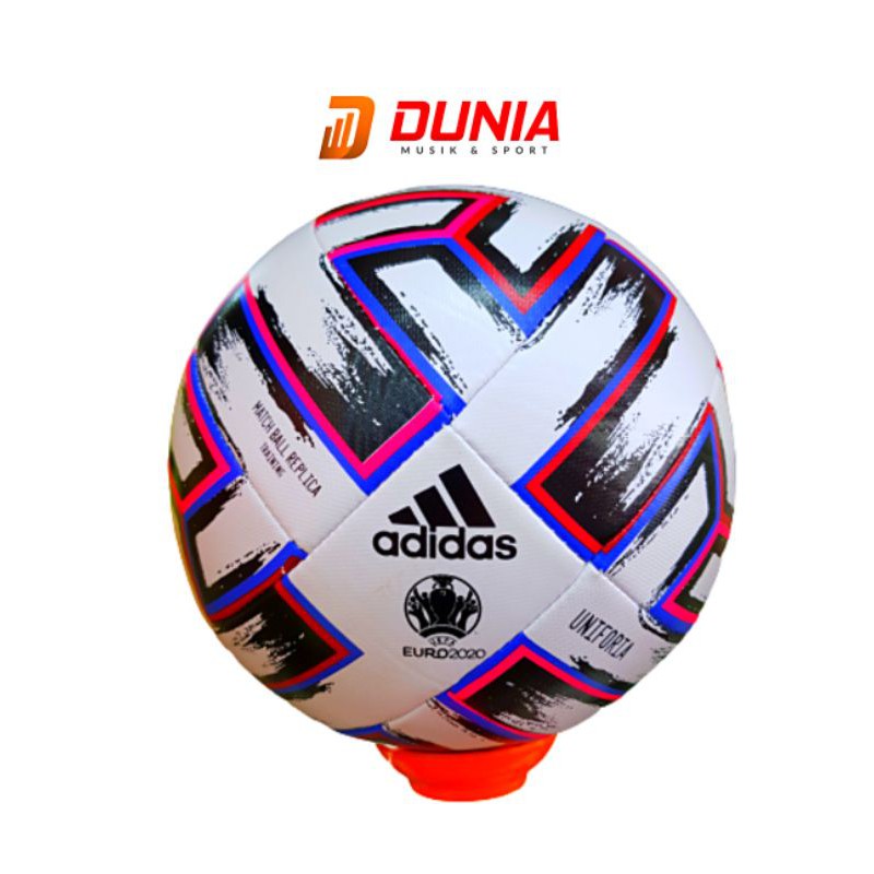 Bola Kaki Adidas