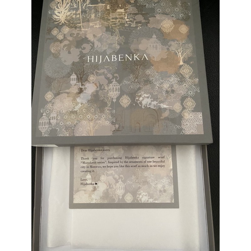 Hijabenka Signature Scarf - PRELOVED