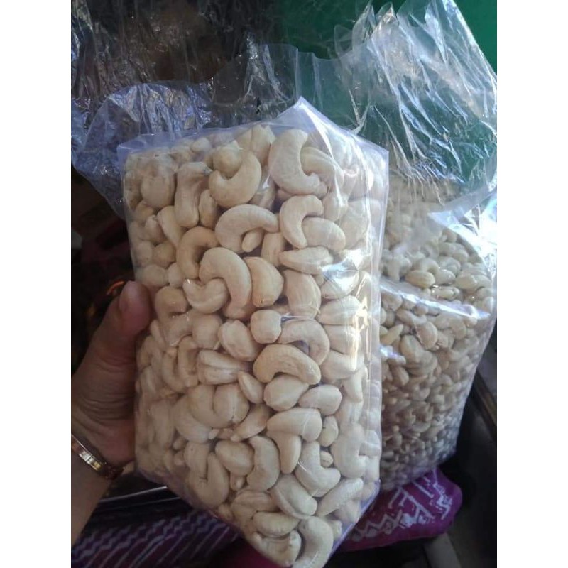 

TERMURAH kacang mete mentah kemasan 500 gr