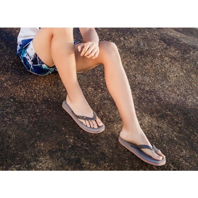 Sandal Pria Wanita Bahan PVC EVA FOAM Import Empuk dan Anti Licin  Fashion Slipper