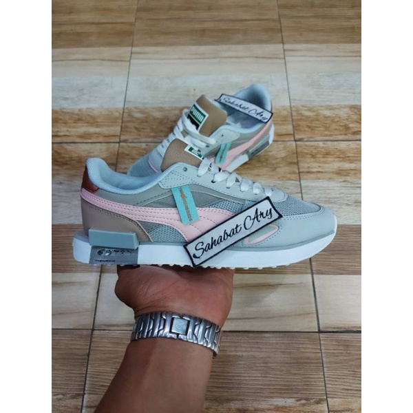 Sepatu Puma Future Rider The Hundreds Grey Pink