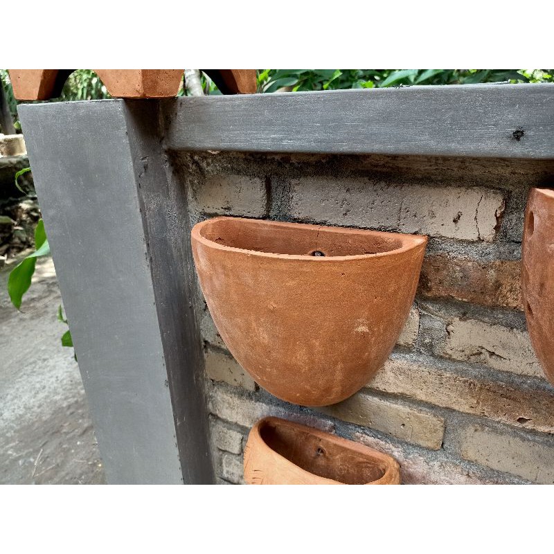 POT TEMPEL Pot Bunga Anggrek Vas Terakota Polos