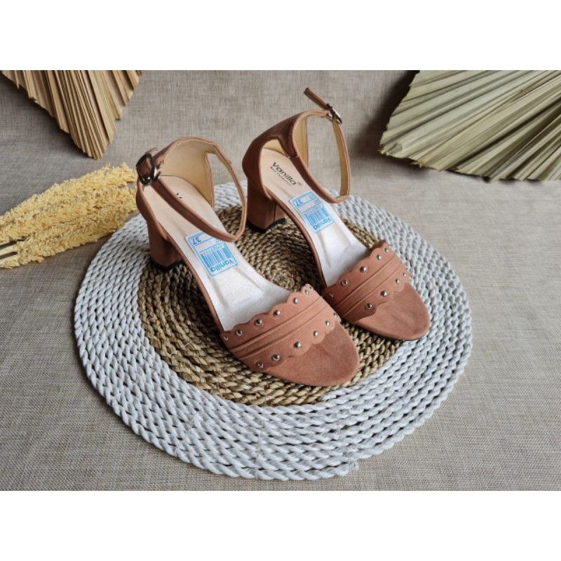 ABBUSHOES Jm 02 Heels Tahu Mutiara Bahan Suede 7cm