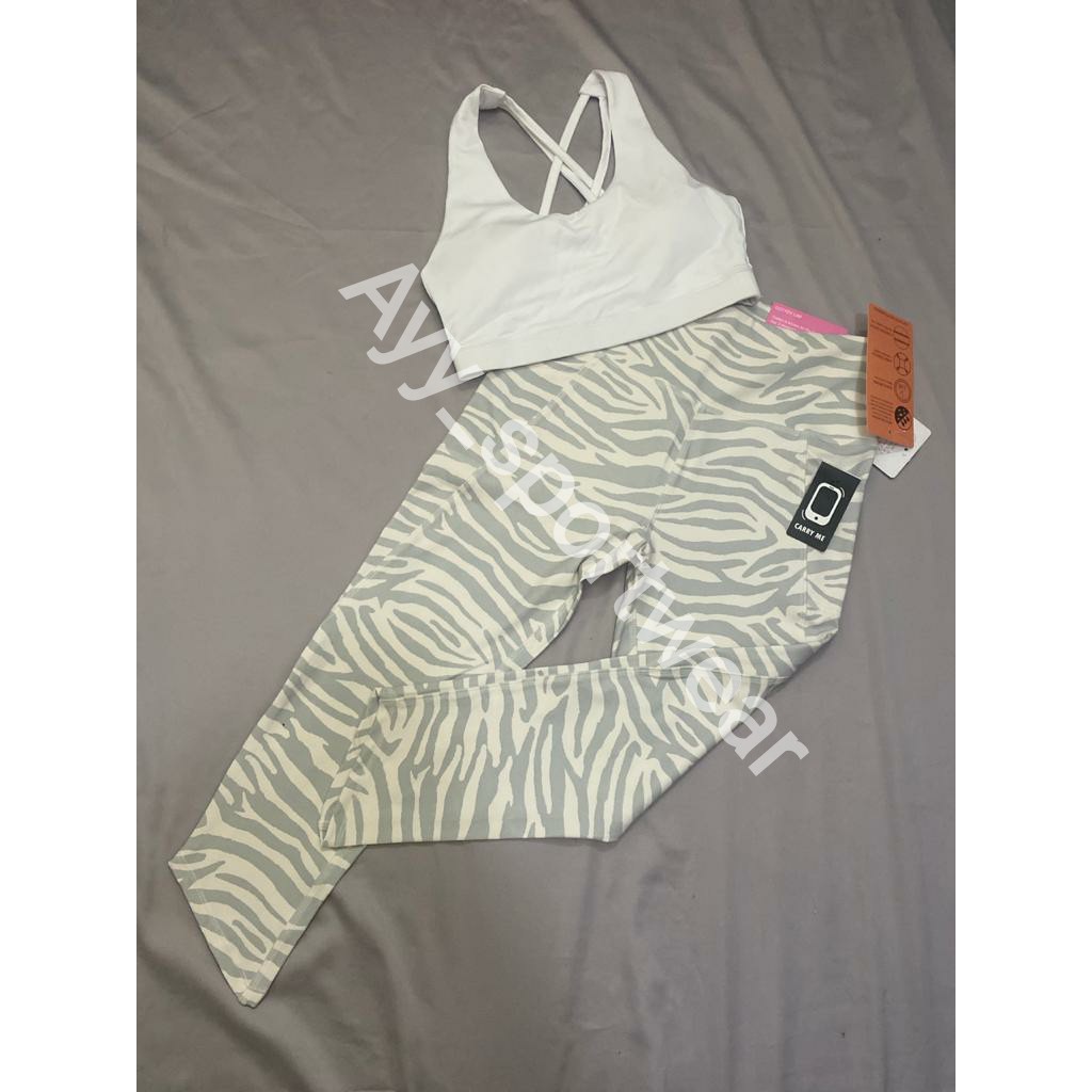 White on White - Forever 21 Sport bra x Gottex Studio Collection 7/8 Legging