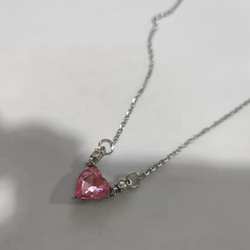 Kalung Rantai Dengan Liontin Hati Warna Pink Untuk Wanita