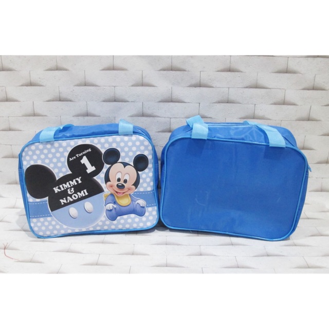 

Tote Cs / Souvenir Ulang Tahun / Souvenir Tas anak Costum / Hampers / Godiebag