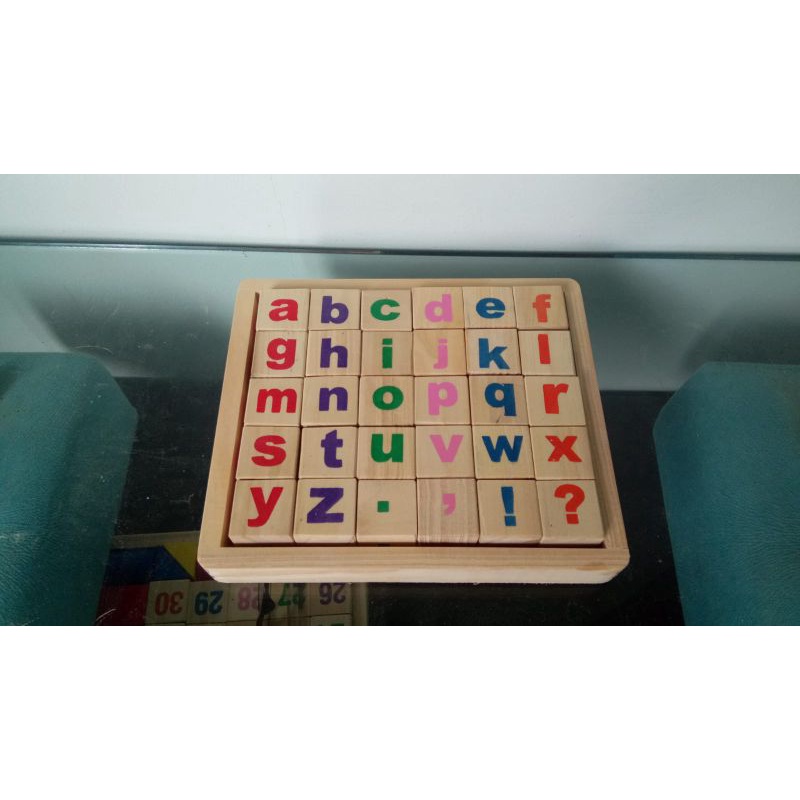 

mainan edukasi balok susun huruf