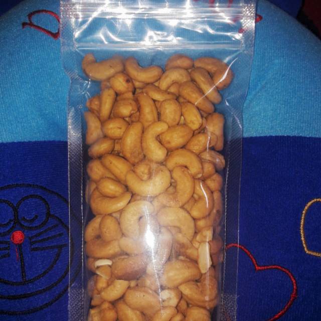 

Kacang mede matang / mete panggang 250 gram