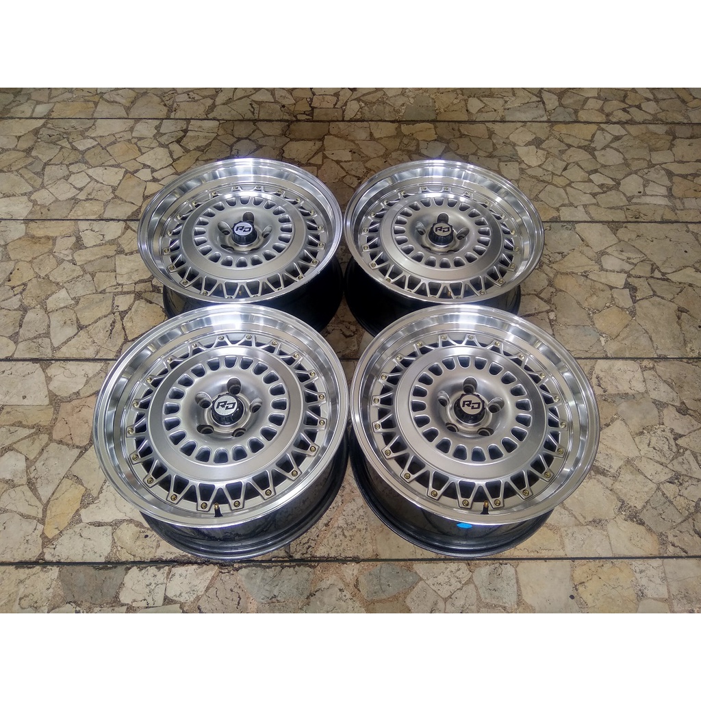 PELEK MOBIL SEKEN RACING SSR FORMULA AEROMESH RING 18 LEBAR 8 PCD 5x114 (4pcs)