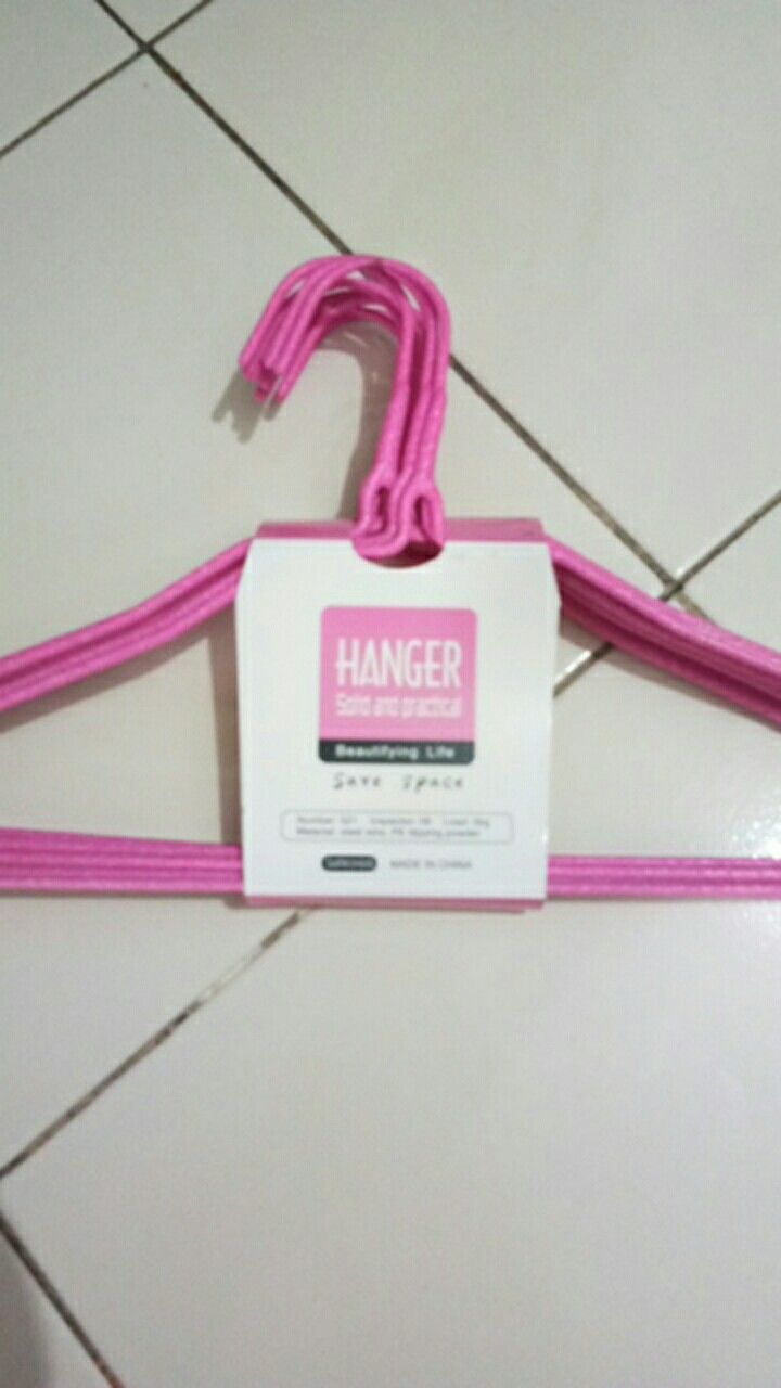 Hanger / Gantungan Baju Plastik/gantungan / Gantungan Plastik / Gantungan Warna 10 Pcs Per Pax Cb