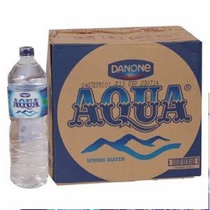 

Aqua botol 1500 ml (1 dus isi 12 botol)