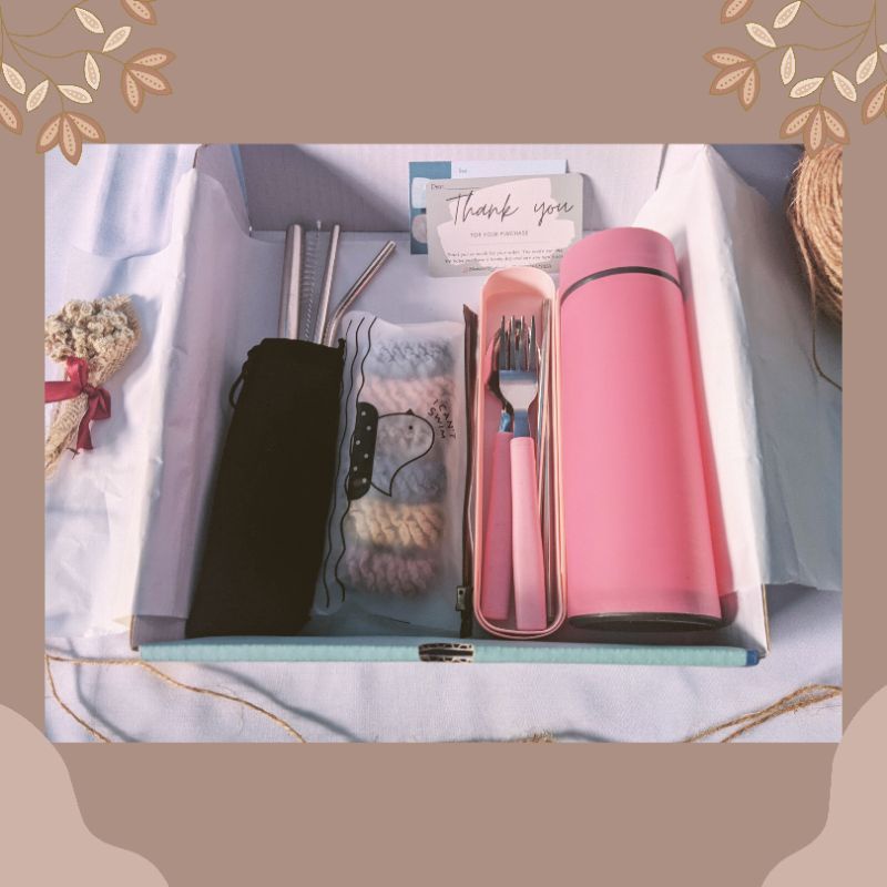 

Gift Box Tumblr / Kotak Hadiah Set alat makan / Box Hampers Sedotan Stainless Ultah, Wisuda