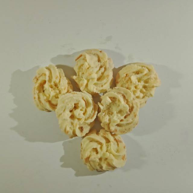 

Sagu Keju / Kue Sagu Keju
