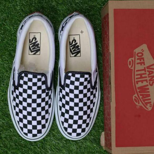 VANS CHECKERBOARD BLACK WHITE - VANS SLIPON MURAH VANS SLIPON CHECKERBOARD BW SEPATU SLIP ON PRIA