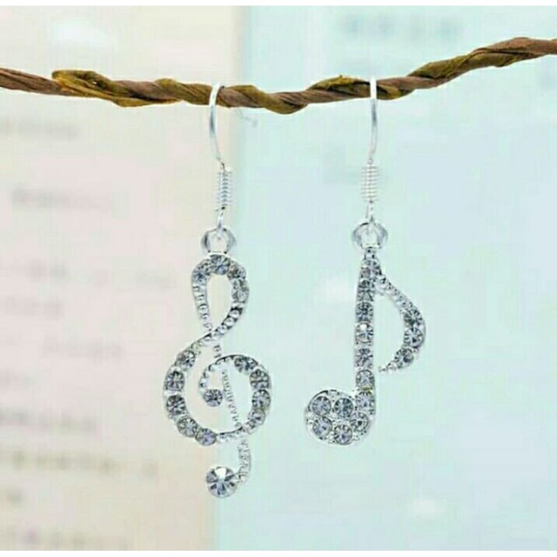 Anting Musik / Giwang musik kunci G anting nada dengan hiasan permata A001