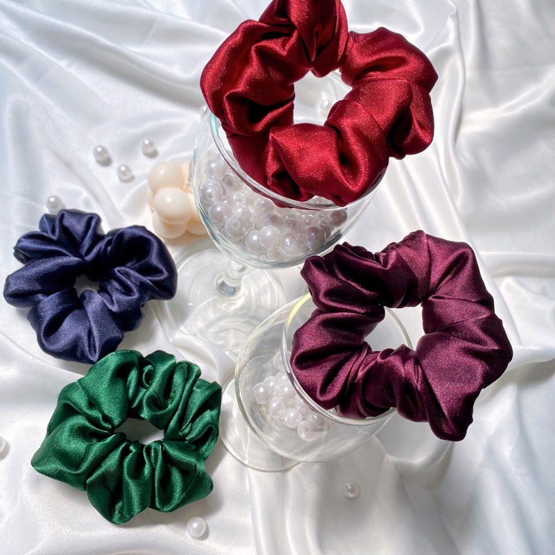 Jual Bold Series Scrunchie Silk Satin Scrunchie Ikat Rambut Satin Shopee Indonesia 