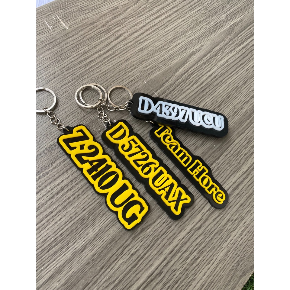 gantungan kunci akrilik / gantungan kunci custom / ganci / gantungan kunci akrilik nama