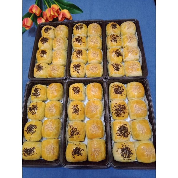 

Bolen pisang coklat keju