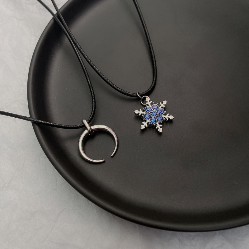 Necklace Diablo Korean Short Style Moon Snowflake Pendant Clavicle Chain