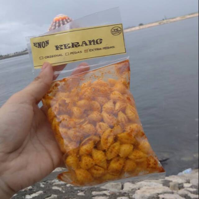 

Makaroni Kerang Pedes Gurih dan Renyah Si ENON