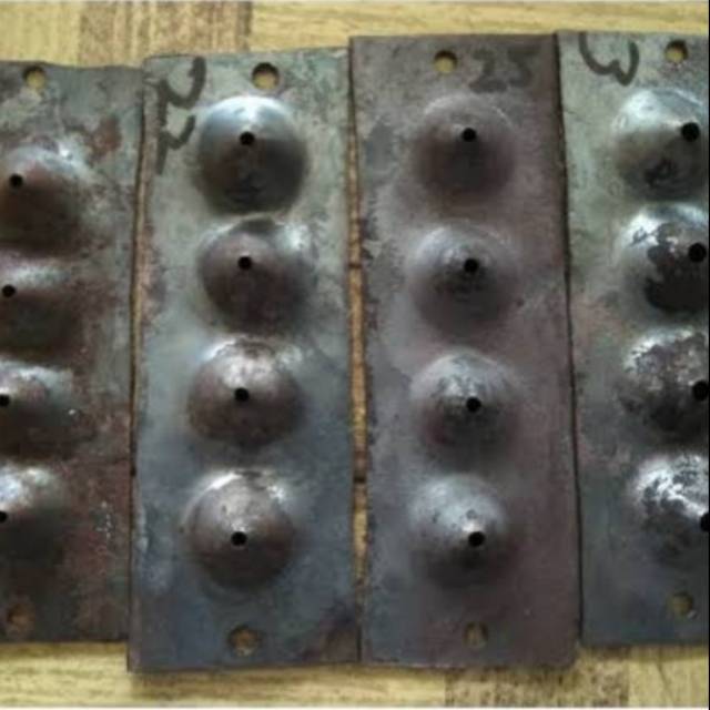 Alat serut bambu manual