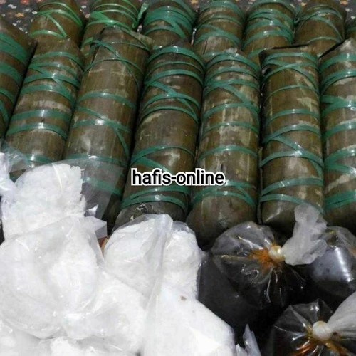 

KETAN-BERAS- LUPIS KETAN LOPIS KETAN PUTIH MADURA + GULA KELAPA -BERAS-KETAN.