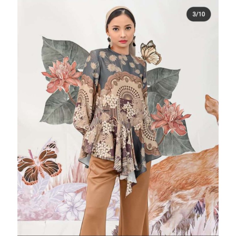 Kyra Blouse Wearing klamby