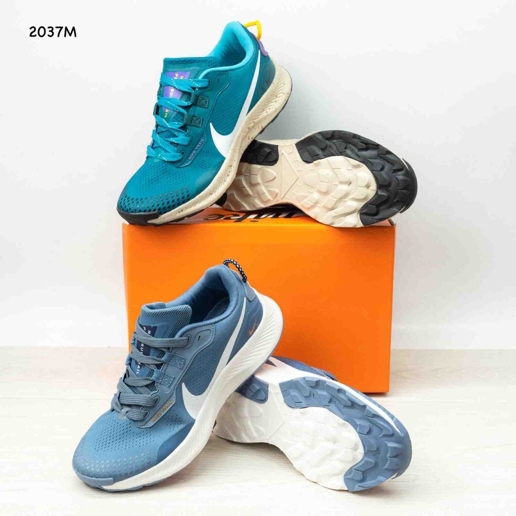 SEPATU COWOK NK TRAIL 2037M