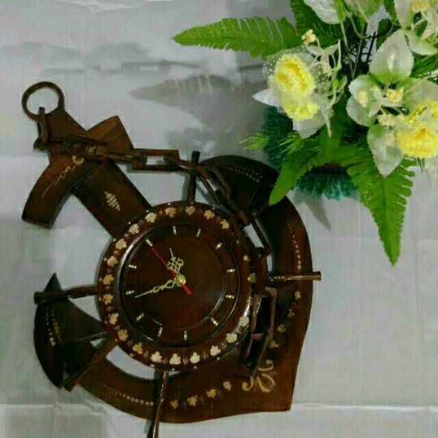 Jam dinding jangkar limbah kayu