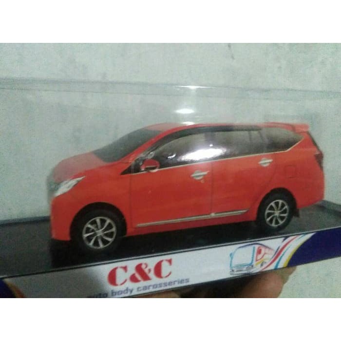 MINIATUR MOBIL TOYOTA CALYA