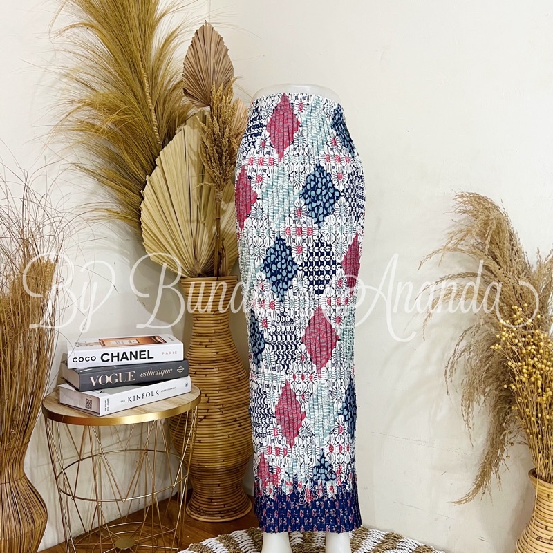 Rok Batik Plisket Fit S - JUMBO All Size-Catur Biru Pink