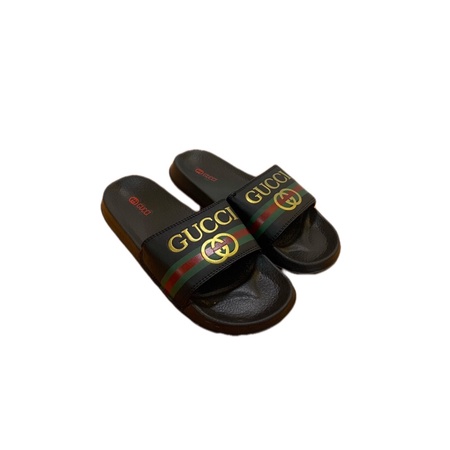 Sendal slide on " GUCCI "