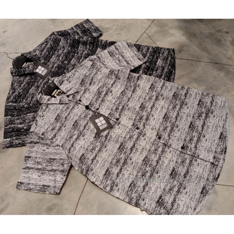 Insight Kemeja Pria Motif Lengan Pendek Tension Shirt