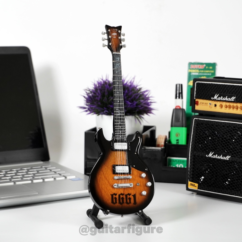 Miniatur Gitar Schecter 6661 Satin Black Zacky Vengeance A7X Signature