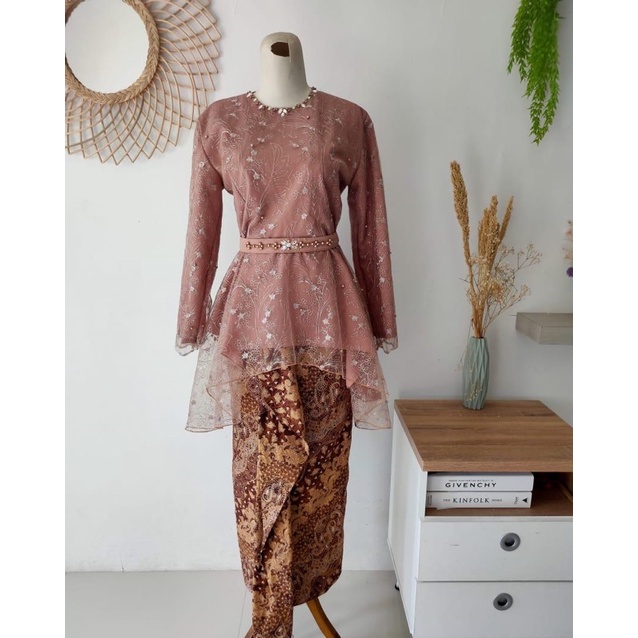 Kebaya pagar ayu lest new