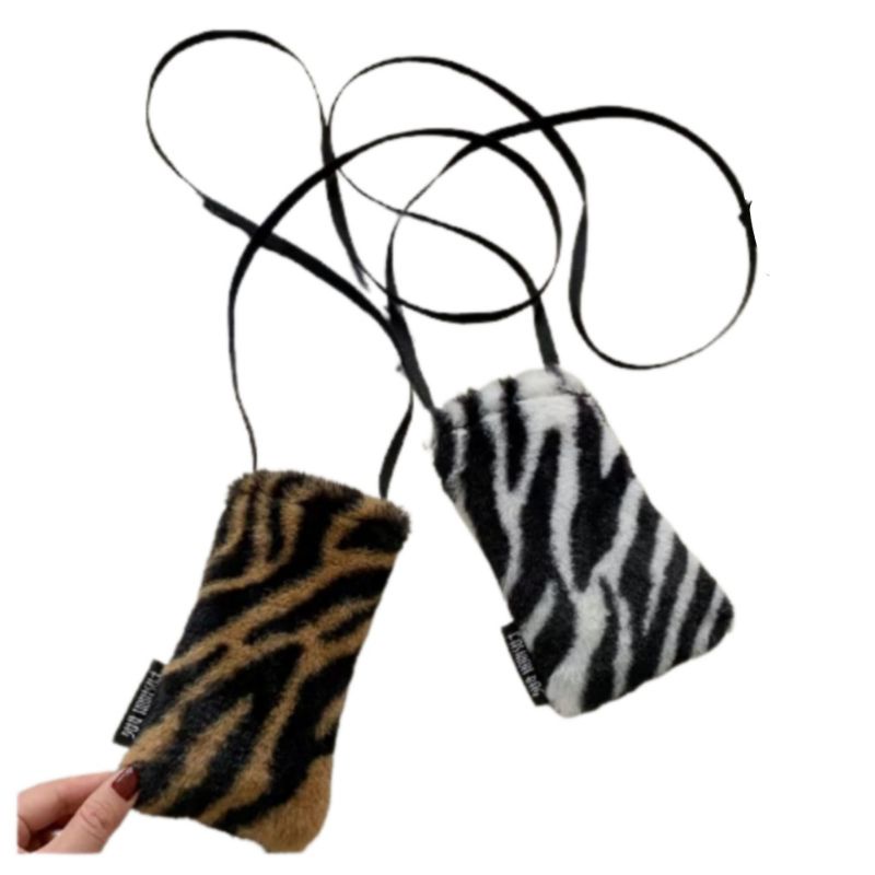 N_B_S / Zea  Selempang bulu Tas Pocket Tas Selempang Wanita Tas Selempang Slingbag Pouch tas mini Tas Bulu