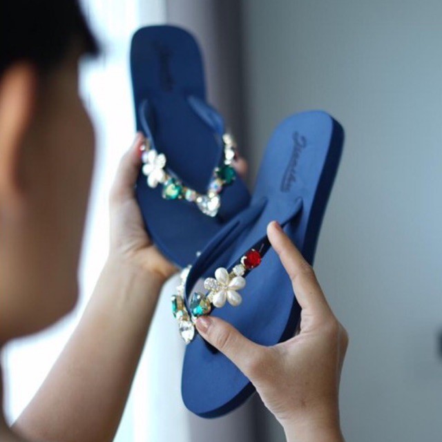 JOLINE - FLORINA SWAROVSKI FLAT SANDAL JEPIT PERMATA WANITA