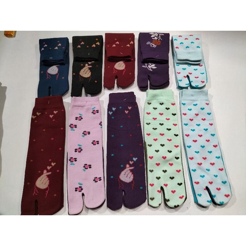 KAOS KAKI JEMPOL MOTIF KAOS KAKI JEMPOL MOTIF MUSLIMAH (batik warna) no kemas